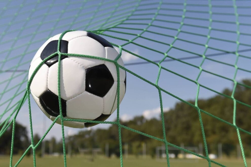 Ball im Netz